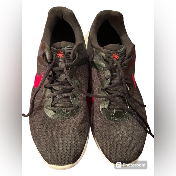 NIKE REVOLUTION brand tennis shoes. Size 10. Gently worn. - Picture 2 of 7